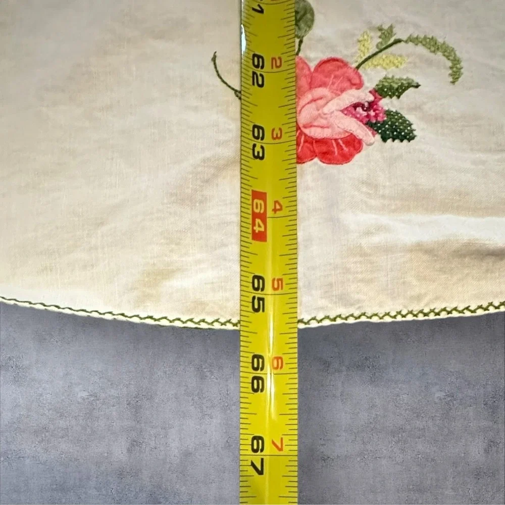 N/A vintage round